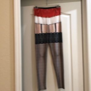 Mrs. Claus leggings Size L (10)